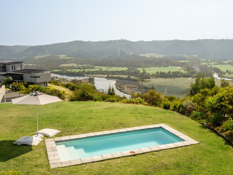 4 Bedroom Property for Sale in Simola Western Cape